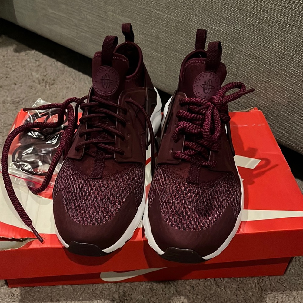 Nike Air Huarache Run Ultra Se (GS) Berry